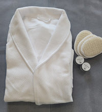Load image into Gallery viewer, **NEW**True Experience® Diamond Robe - White - 48" Length